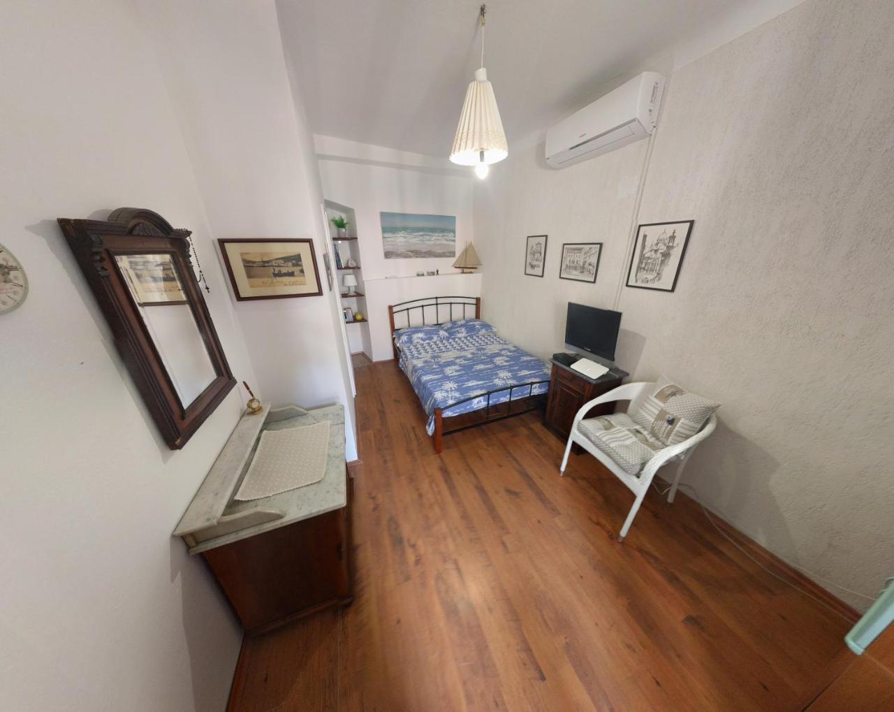 Ferienwohnung Family House In The Old Center Cres Exterior foto